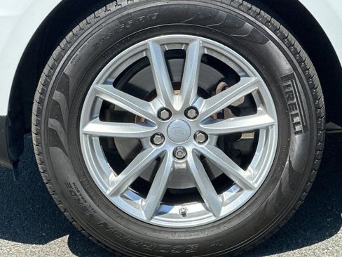Used 2017 Land Rover Range Rover Sport SE AWD/4WD image 12
