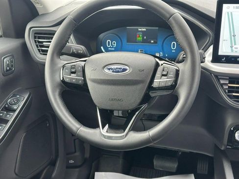 Used 2023 Ford Escape Platinum image 14