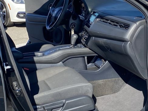 Used 2022 Honda HR-V LX image 22