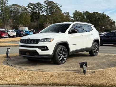 New 2026 Jeep Compass Latitude AWD/4WD image 3