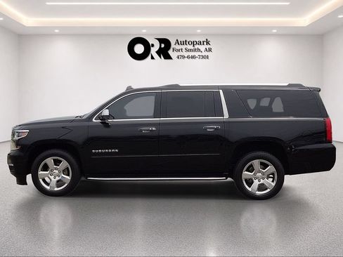 Used 2017 Chevrolet Suburban Premier RWD image 3