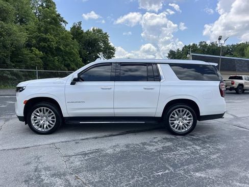 Used 2023 Chevrolet Suburban High Country w/ Advanced Technology Package AWD/4WD image 6