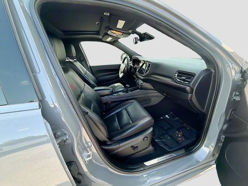 Used 2023 Dodge Durango R/T image 32
