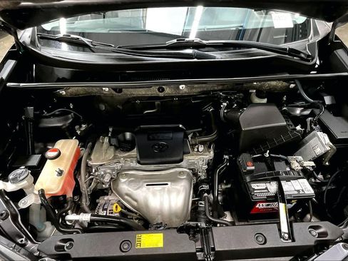 Used 2015 Toyota RAV4 LE image 13