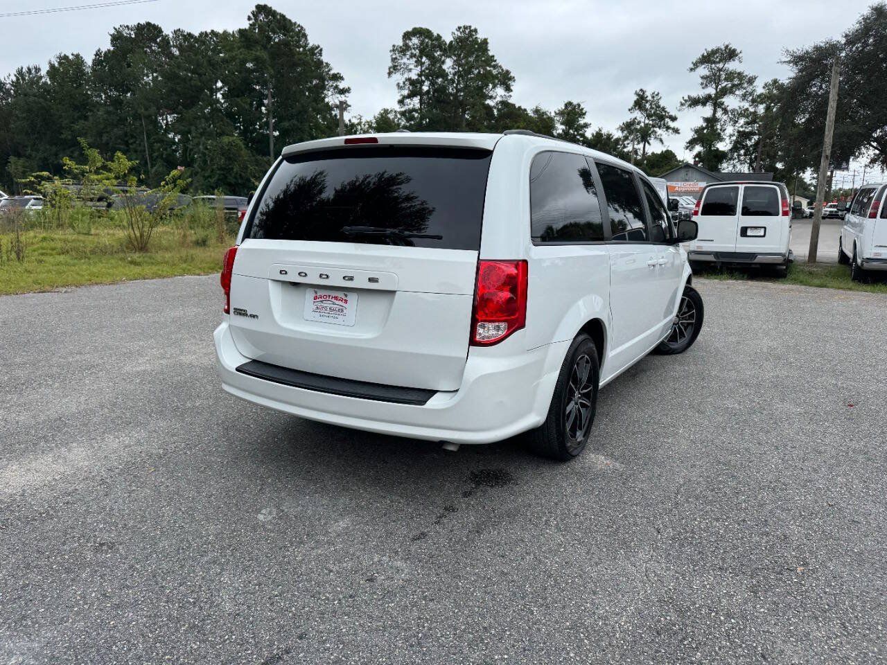 Used 2019 Dodge Grand Caravan SXT w/ Driver Convenience Group FWD image 35