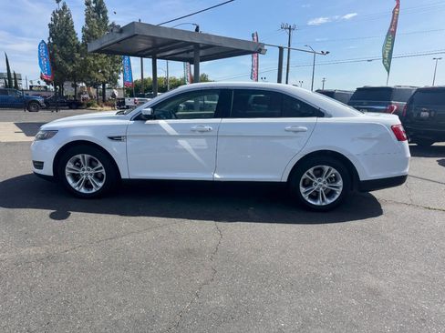 Used 2013 Ford Taurus SEL FWD image 10