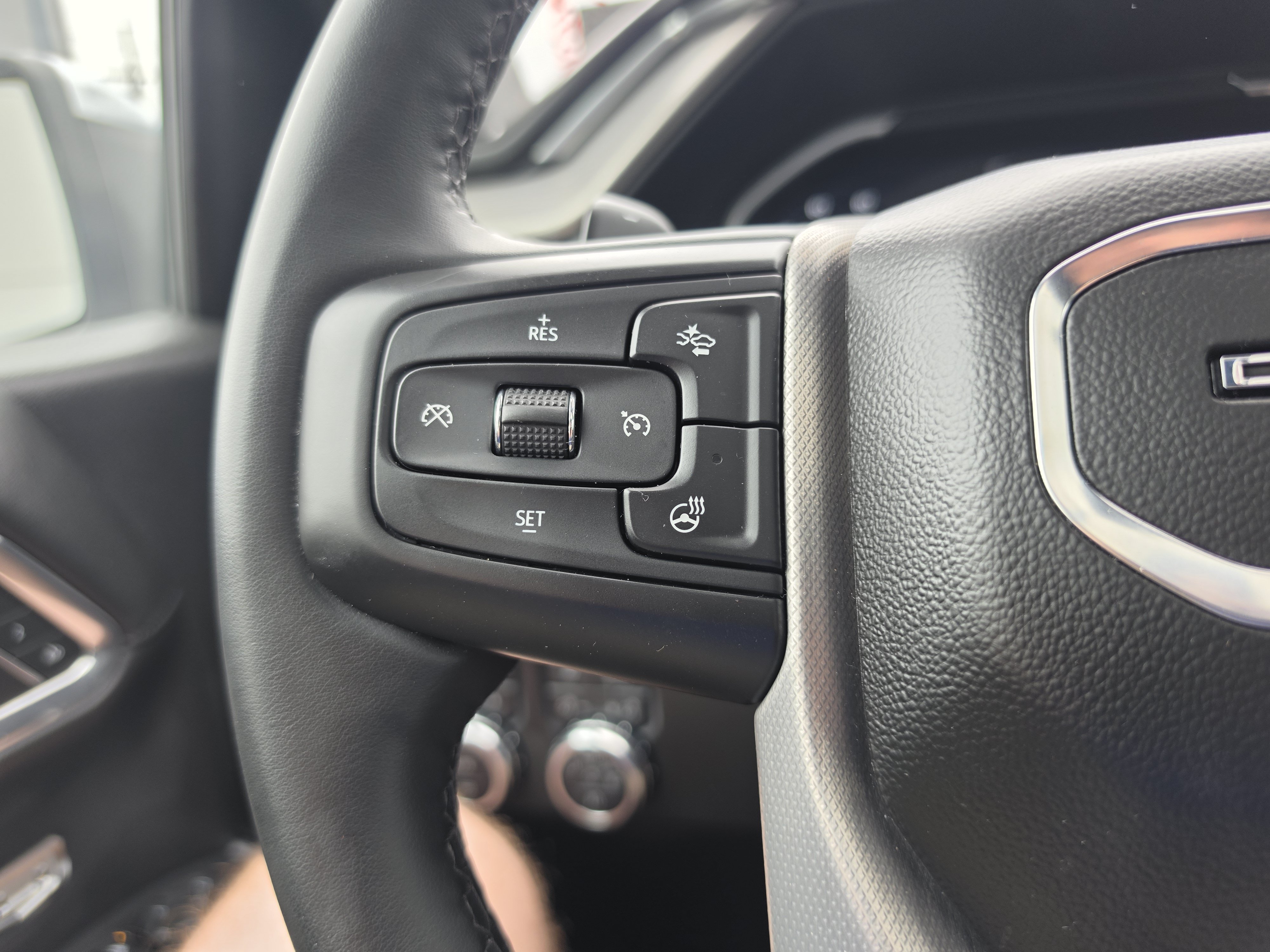 Used 2024 GMC Sierra 1500 Denali AWD/4WD image 23