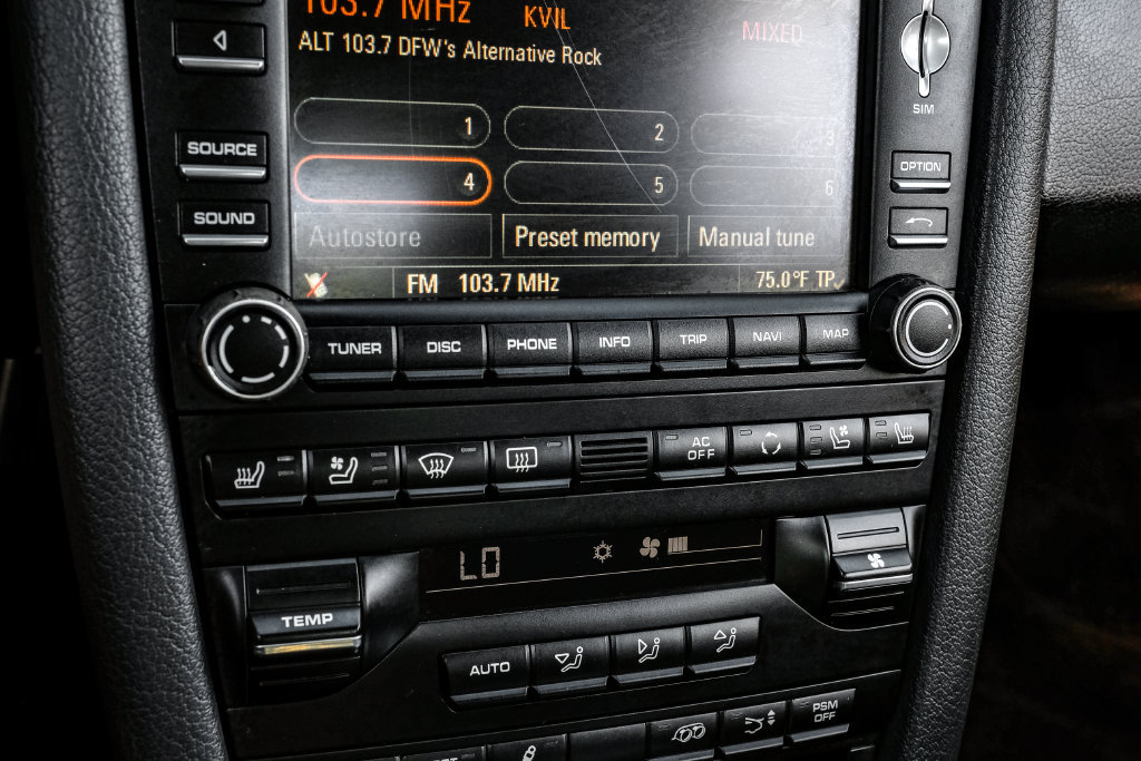 Used 2011 Porsche 911 Carrera GTS RWD image 22