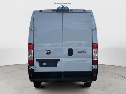 Used 2023 RAM ProMaster 3500 w/ Driver Convenience Group FWD image 5