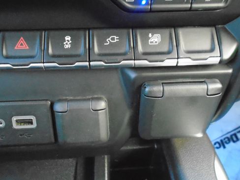 Used 2019 GMC Sierra 1500 SLT w/ SLT Premium Package image 70