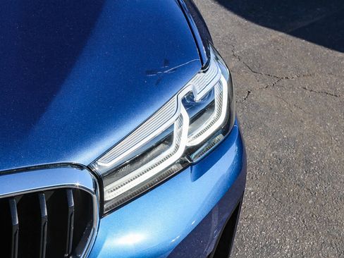 Certified 2023 BMW 530i w/ Premium Package image 10