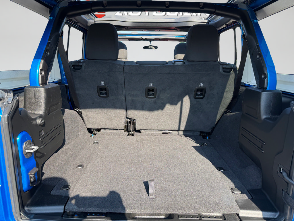 Used 2021 Jeep Wrangler Unlimited Rubicon AWD/4WD image 39
