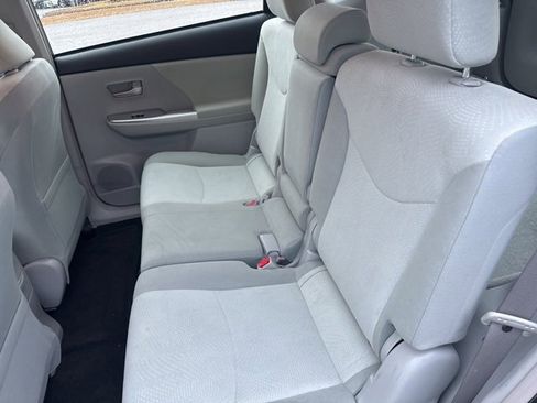 Used 2012 Toyota Prius V image 17