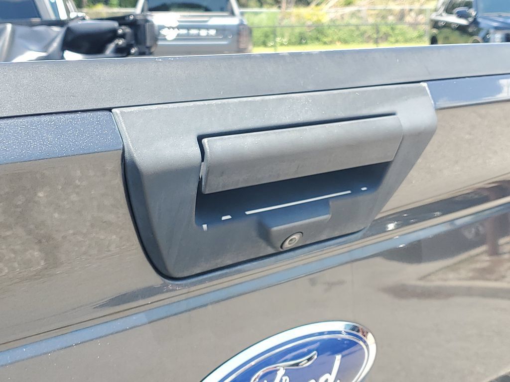 Used 2019 Ford F150 XLT RWD image 11