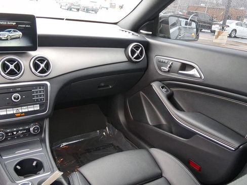 Used 2019 Mercedes-Benz CLA 250 4MATIC image 15