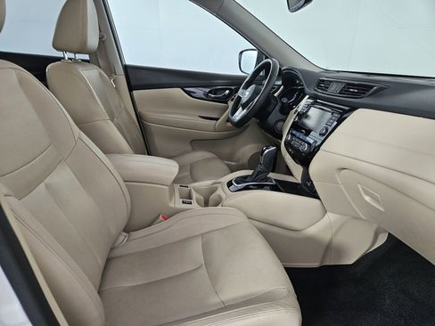 Used 2018 Nissan Rogue SL w/ Premium Package AWD/4WD image 43