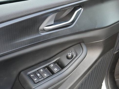 New 2025 Jeep Grand Cherokee L Laredo AWD/4WD image 16