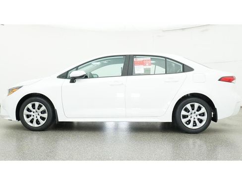 New 2026 Toyota Corolla LE FWD image 19
