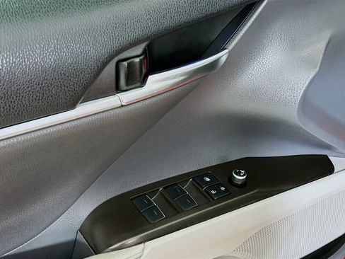 Used 2022 Toyota Camry XSE w/ Navigation Package FWD image 21
