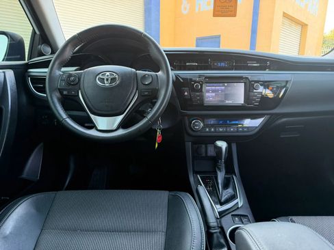 Used 2014 Toyota Corolla S FWD image 18