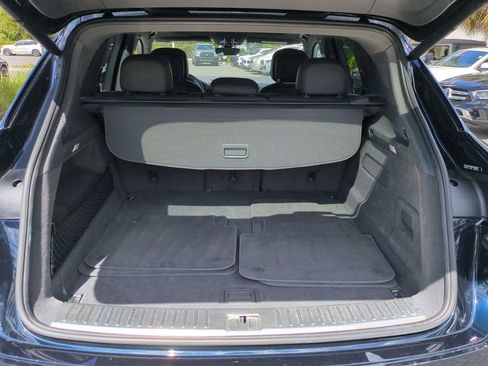 Used 2019 Porsche Cayenne S image 13