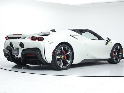 Certified 2025 Ferrari SF90 Spider image 3