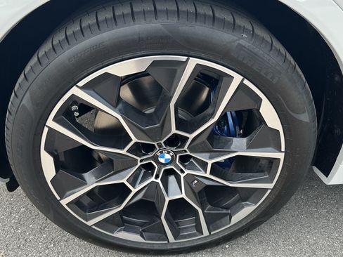 Used 2026 BMW X7 M60i AWD/4WD image 12