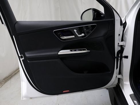 Certified 2025 Mercedes-Benz GLC 43 AMG 4MATIC image 23