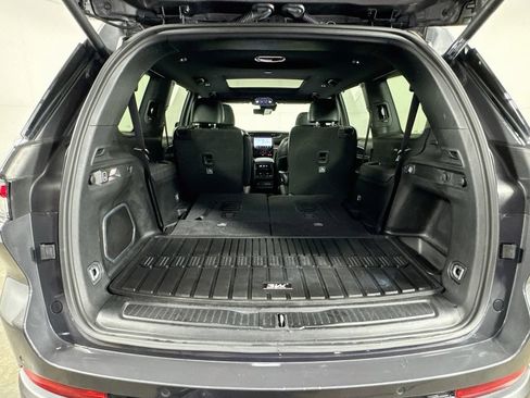 Used 2024 Jeep Grand Cherokee L Limited w/ Luxury Tech Group II AWD/4WD image 34