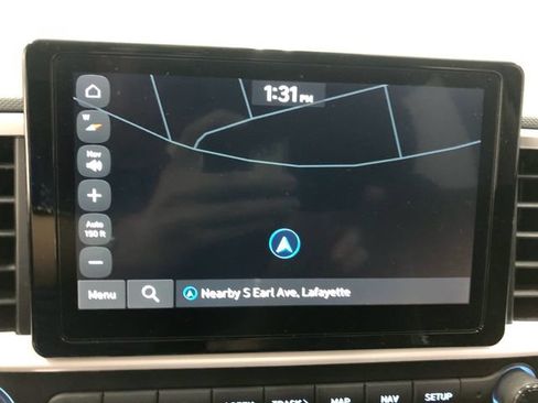 Used 2023 Hyundai Venue Limited FWD image 21