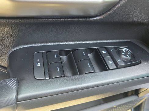 Used 2024 Toyota Tacoma Limited w/ Limited Package (LT) image 12