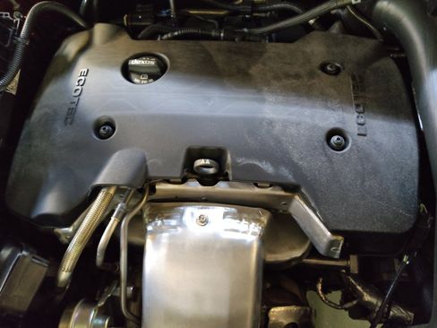 Used 2019 Chevrolet Equinox Premier image 30