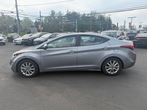 Used 2015 Hyundai Elantra SE w/ Option Group 02 image 6
