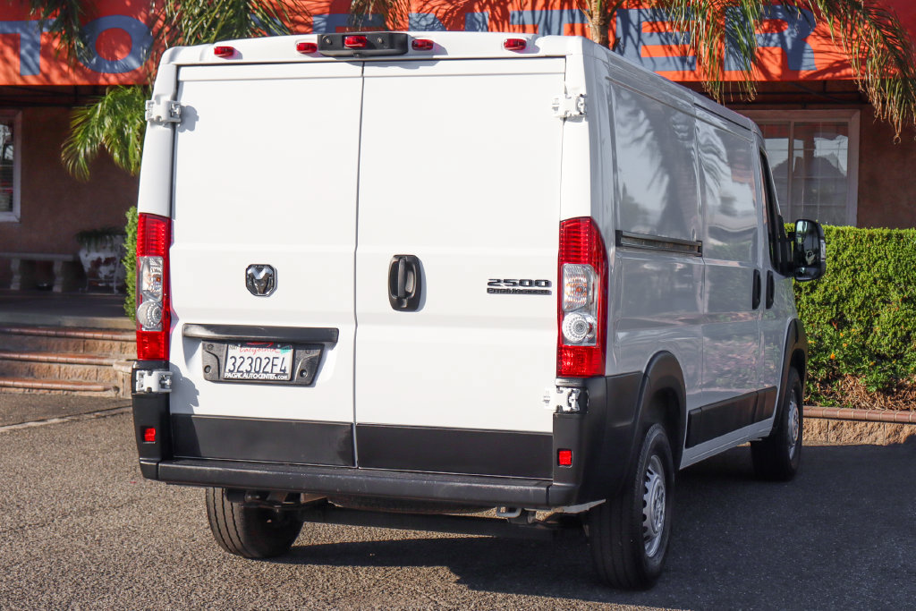 Used 2025 RAM ProMaster 2500 FWD image 9