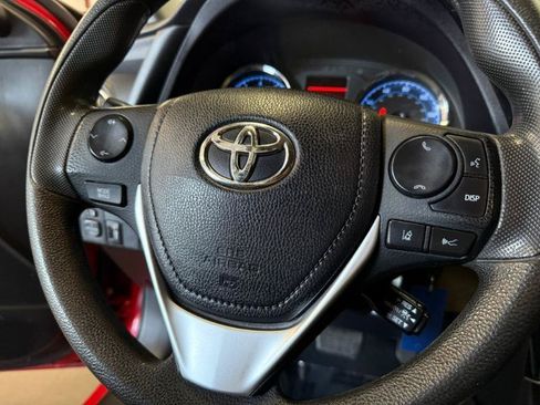 Used 2019 Toyota Corolla LE FWD image 14