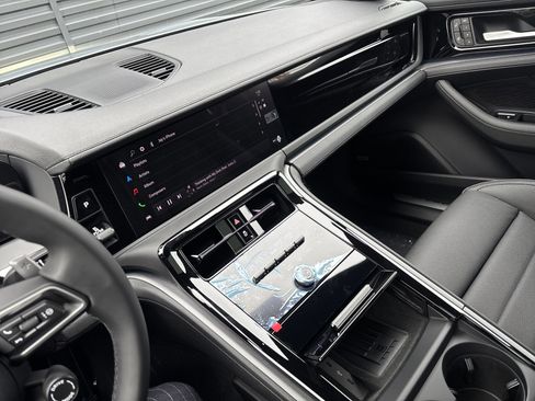 New 2026 Porsche Panamera Premium Package image 19