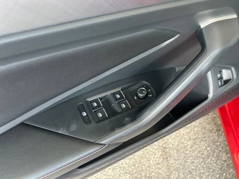 Used 2023 Volkswagen Jetta SE w/ Panoramic Sunroof Package FWD image 14