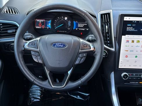 Used 2024 Ford Edge SEL w/ Convenience Package AWD/4WD image 16