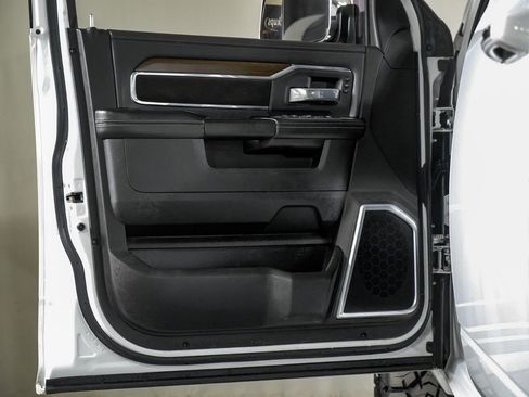 Used 2022 RAM 2500 Laramie image 33