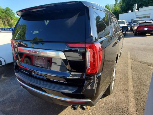 Used 2024 GMC Yukon Denali AWD/4WD image 10