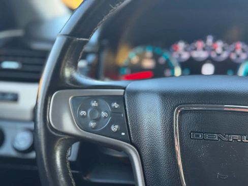 Used 2019 GMC Yukon XL Denali w/ Denali Ultimate Package image 30