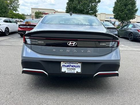 New 2026 Hyundai Sonata SE FWD image 4