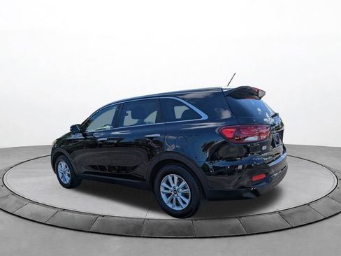 Used 2019 Kia Sorento FWD image 6