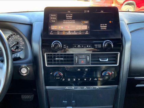 Used 2022 Nissan Armada SL w/ Midnight Edition Package image 6