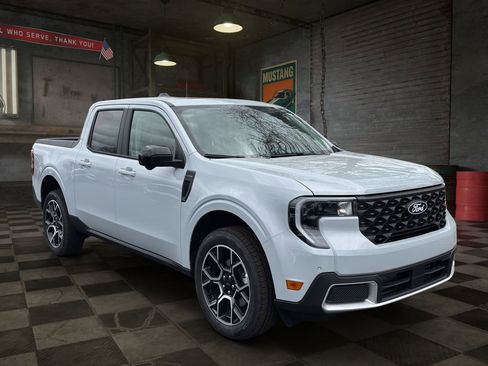 New 2026 Ford Maverick Lariat w/ 4K Tow Package AWD/4WD image 2