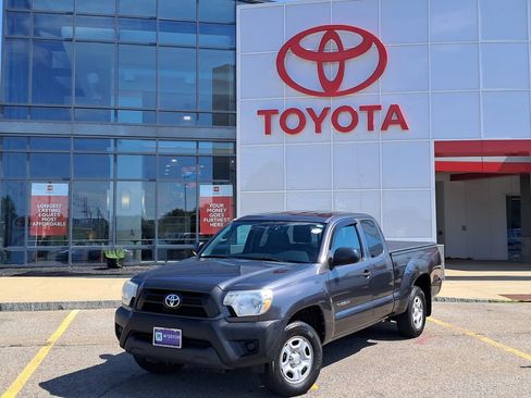 Used 2015 Toyota Tacoma 2WD Access Cab w/ Convenience Package image 1