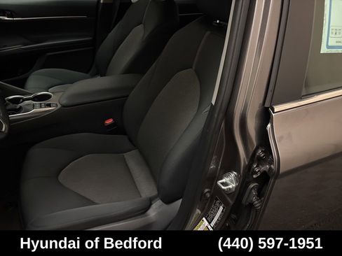 Used 2023 Toyota Camry LE FWD image 11