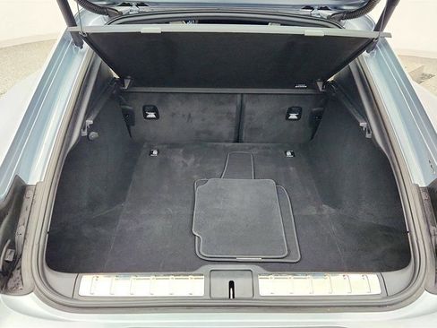 Used 2024 Porsche Panamera image 23