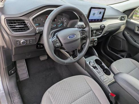 Used 2021 Ford Escape SE w/ SE Sport Appearance Package AWD/4WD image 10