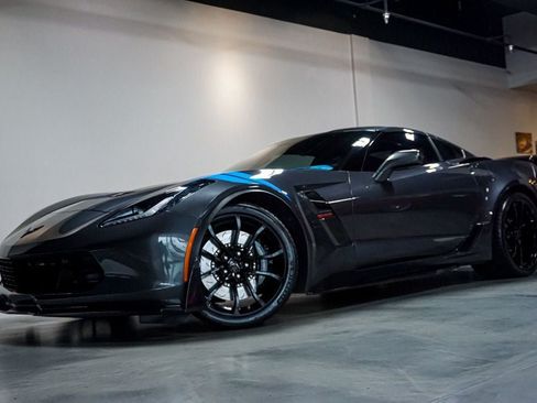 Used 2017 Chevrolet Corvette Grand Sport RWD image 1